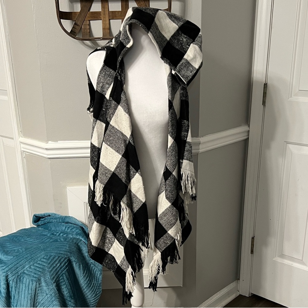 Favlux Buffalo Plaid Black & White Checkered Fringe Hooded Vest Pockets Size S